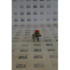 Allen-Bradley 800T-B6D2 PUSHBUTTON SMALL ROUND  MOMENTARY CONTACT  30.5 MM NON-ILLUMINATED  METAL  TYPE 4/13  NO GUARDS