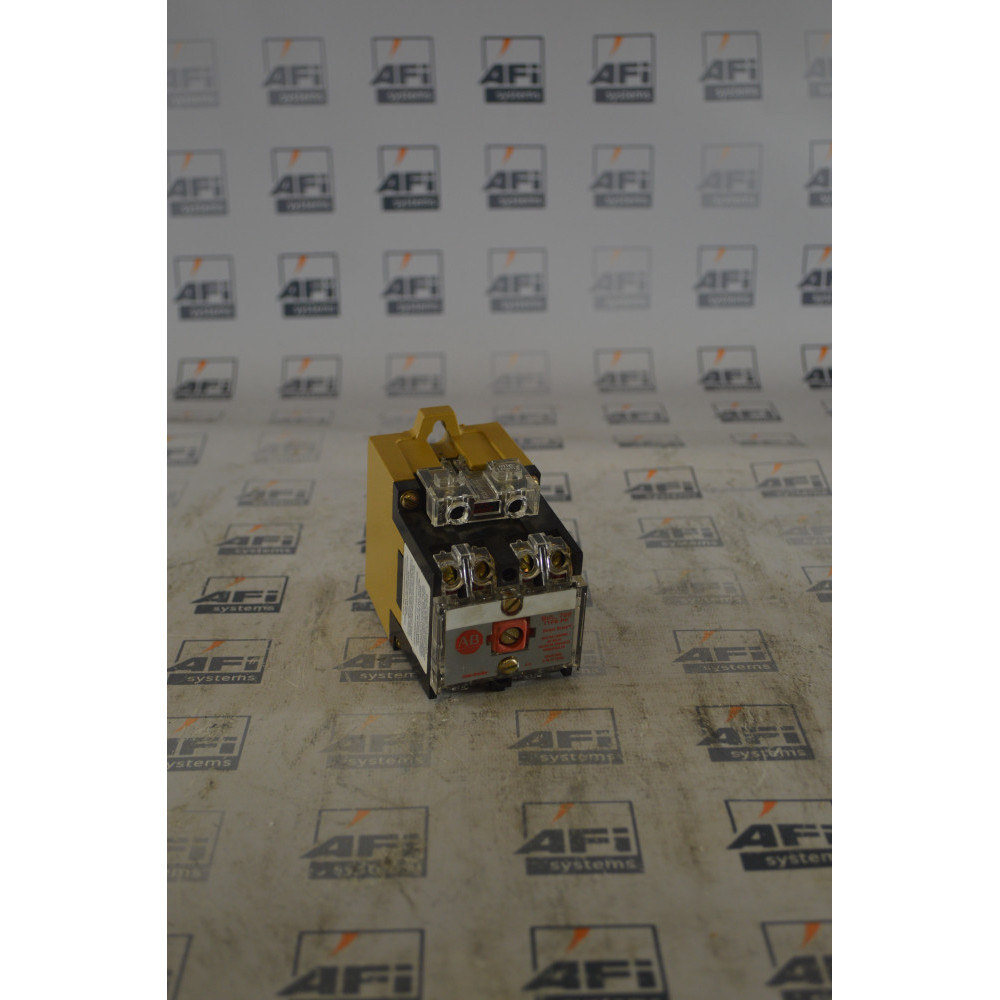 Allen Bradley 700-PK400A1 700-P NEMA CONTROL RELAY  4 N.O. CONTACTS  20 AMP AC CONTACT RATING  110V 50HZ / 115-120V 60HZ