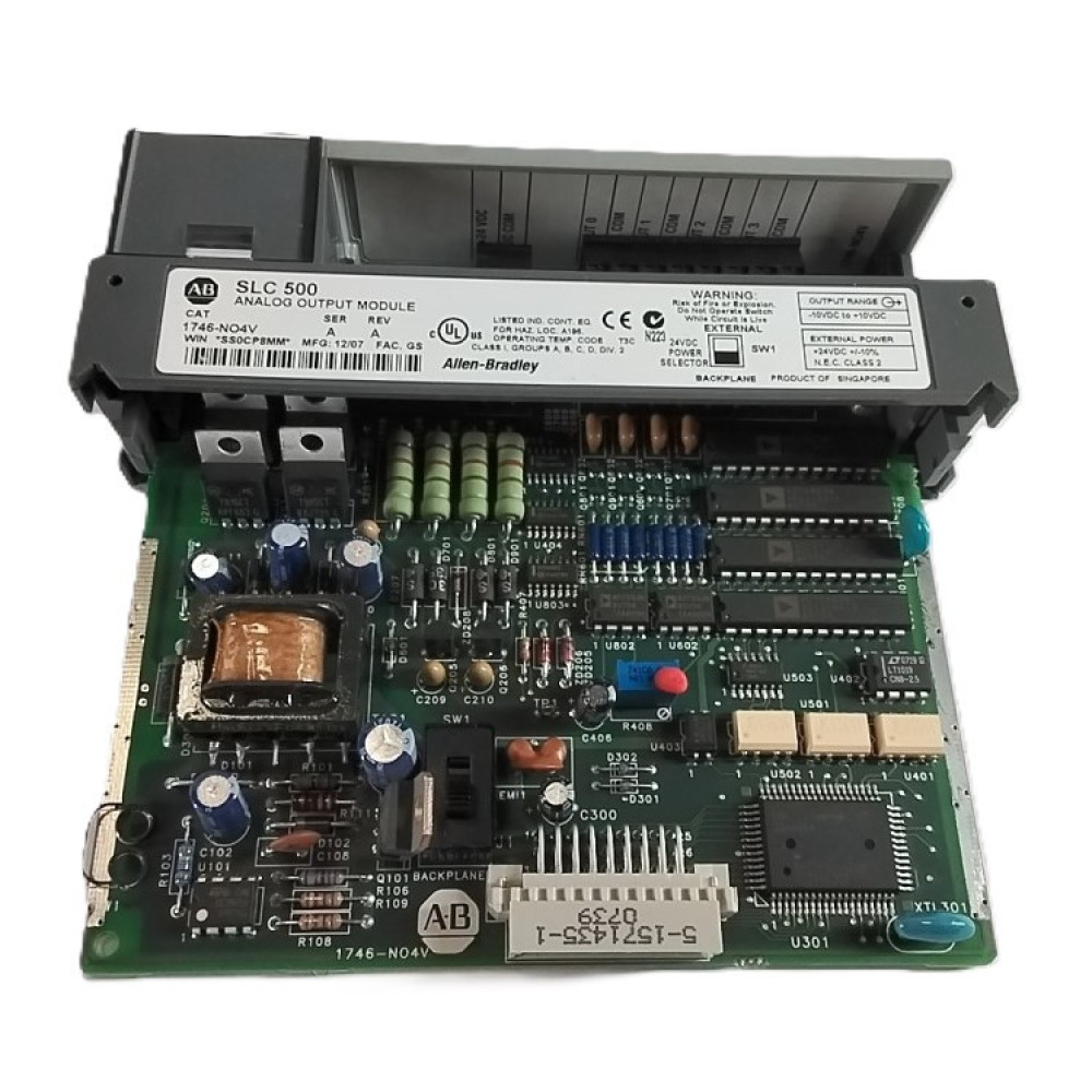 Allen Bradley 1746-NO4V Analog Output Module