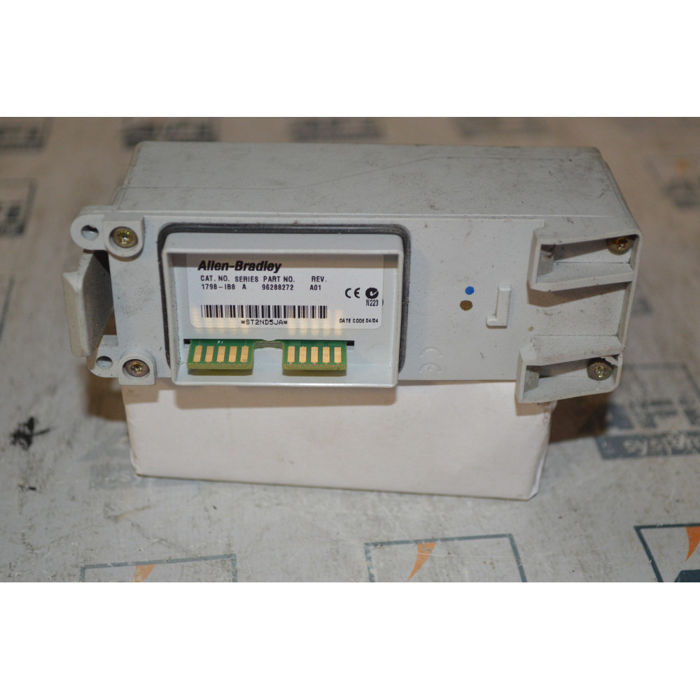 Allen Bradley 1798-IB8 Input Module