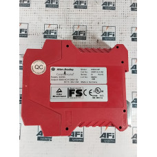 ALLEN BRADLEY GUARDMASTER LTD 440R-H23180 SAFETY RELAY
24VDC
2W