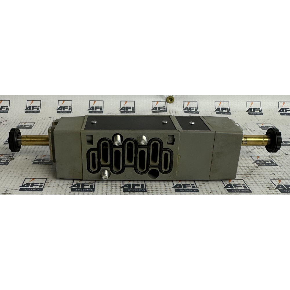 Bosch 0 820 027 968 Control Valve