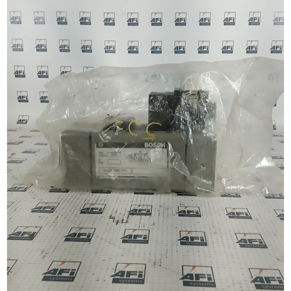 Bosch 0 820 025 176 Control Valve