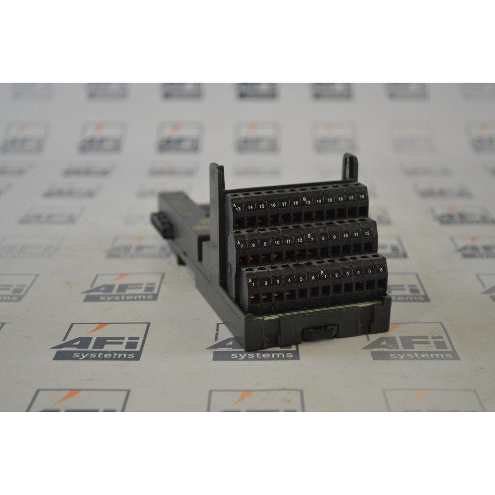 FANUC IC200CHS022B I/O CARRIER ASSEMBLY COMPACT I/O CARRIER BOX STYLE