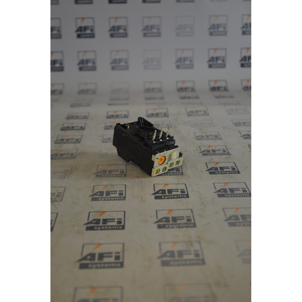 Fuji Electric TK-0NY THERMAL OVERLOAD RELAY 3POLE ADJ 2.8-4.2AMP