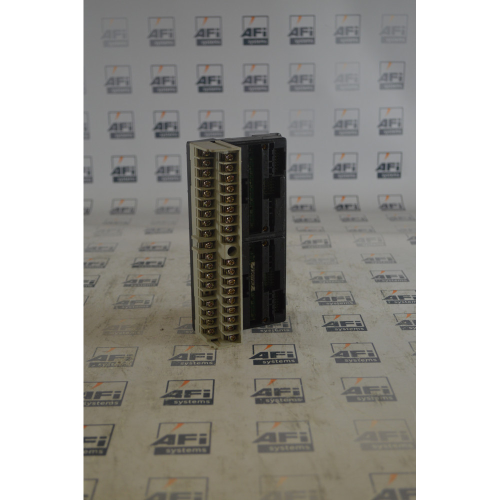 FAUNC IC670CHS001B I/O BASE