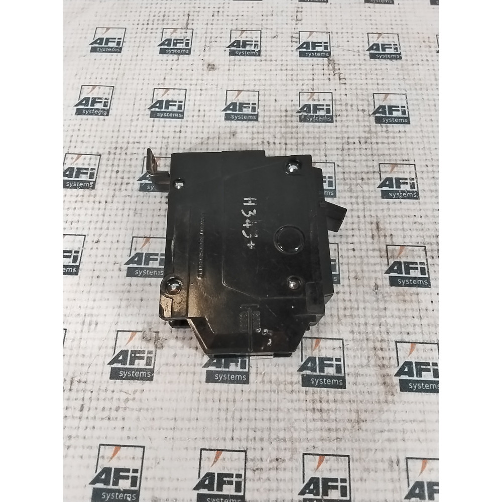 GENERAL ELECTRIC THQB3100 3 Pole 100 Amp Bolt-on Circuit Breaker
