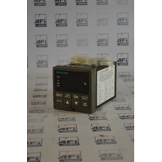 Honeywell DC330B-KE-000-21-1A0P00-00-0 Temperature Controller
