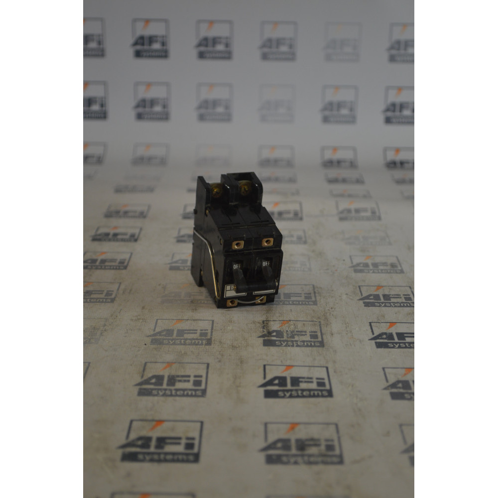 IDEC NRAN2100-10A-AA CIRCUIT PROTECTOR 10A