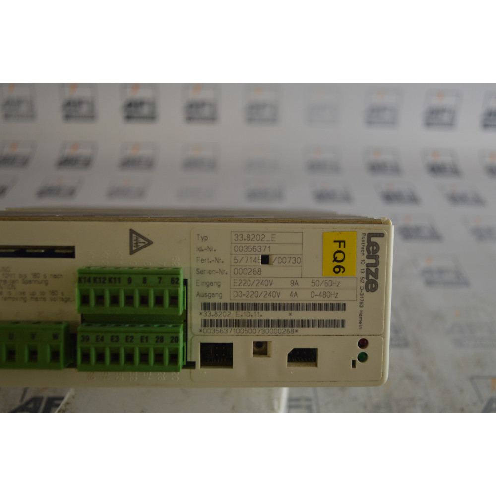 Lenze 338202-E FREQUENCY INVERTER DRIVE