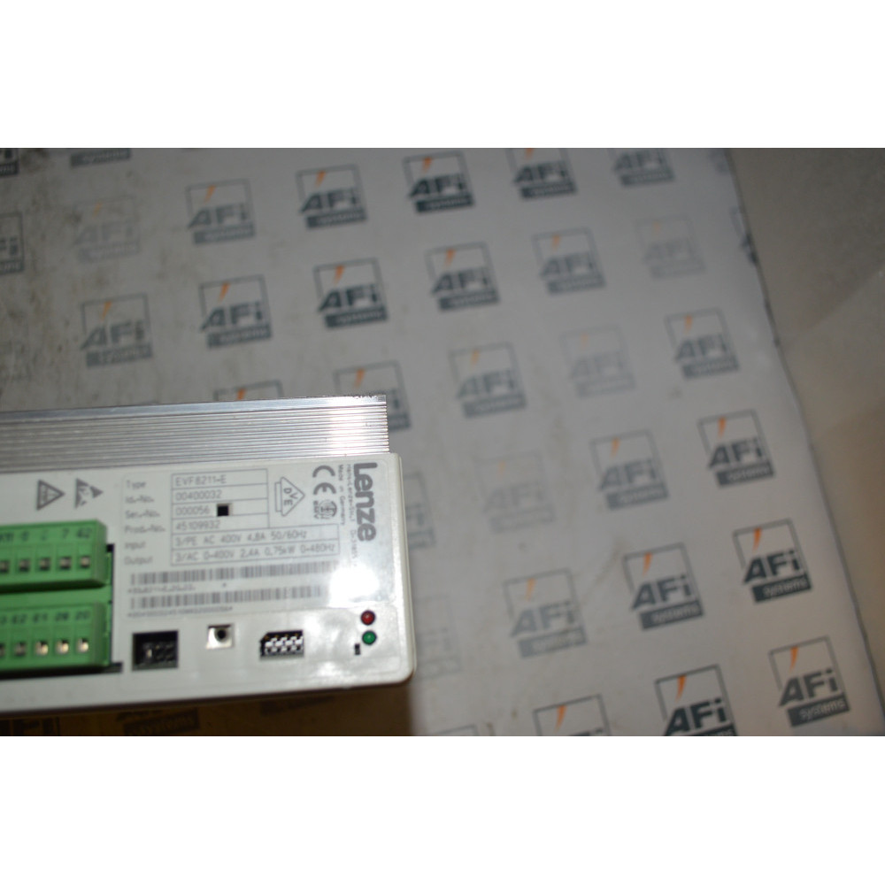 8200 series Variable Speed Drive 0.75KW  380-480V AC  2.4A