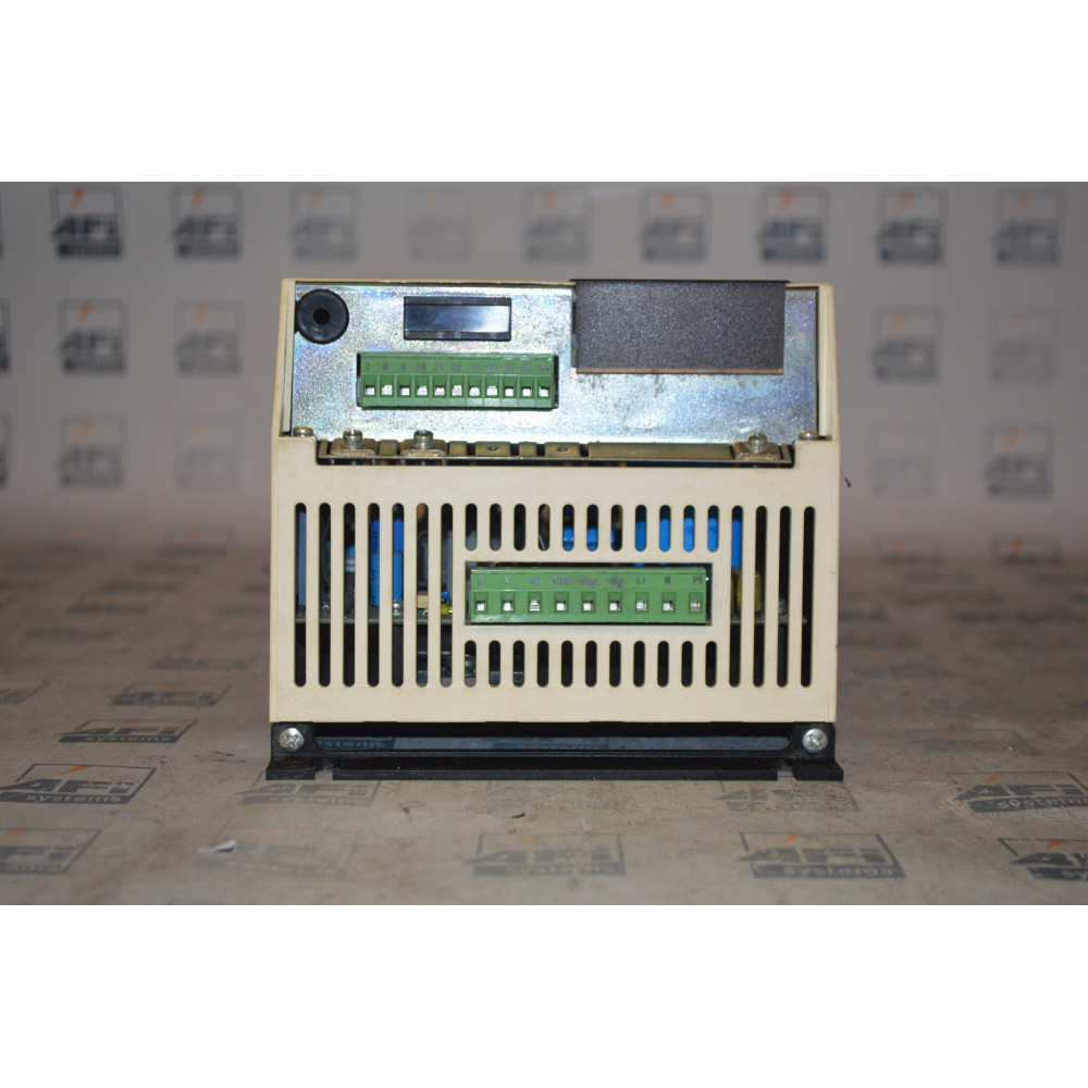 Lenze 8102_E.5C.21 AC Inverter Drive