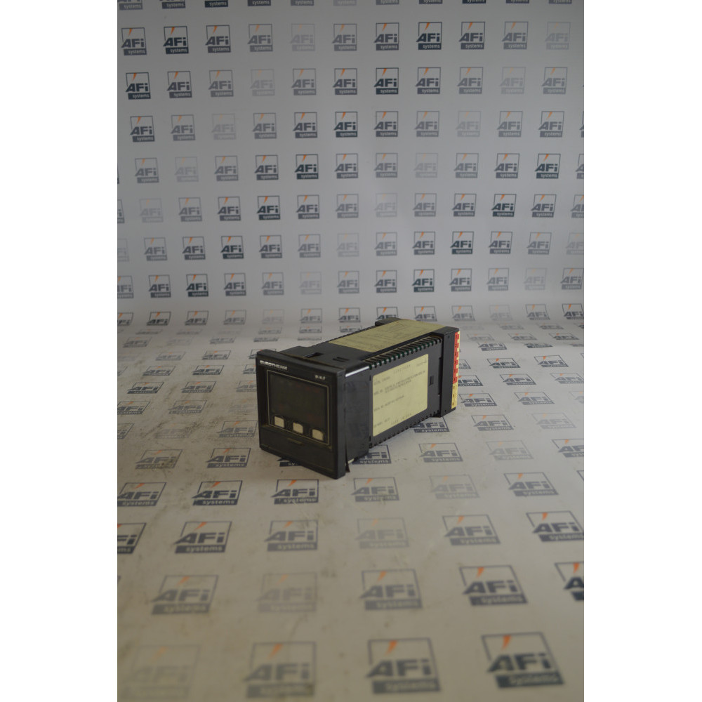 Eurotherm 818S Temperature Controller