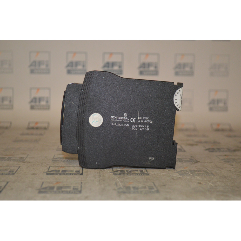 SCHMERSAL SRB-301LC SAFETY CONTROLLER