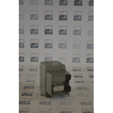 Square D - Symax 2510KW1 Ser A MANUAL SWITCH 600VAC K OPTIONS