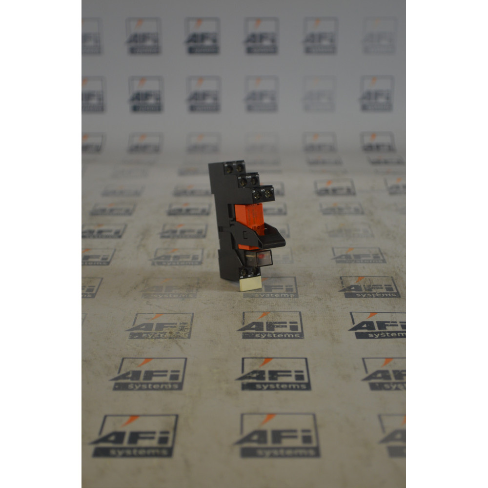 SCRACK RT78726 RELAY SOCKET