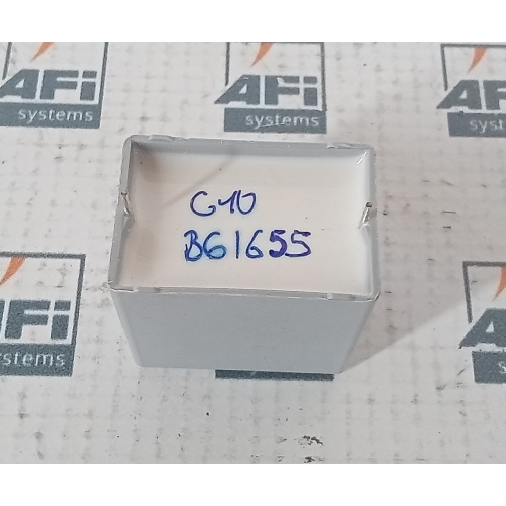 Vishay M440V-X1 Capacitor